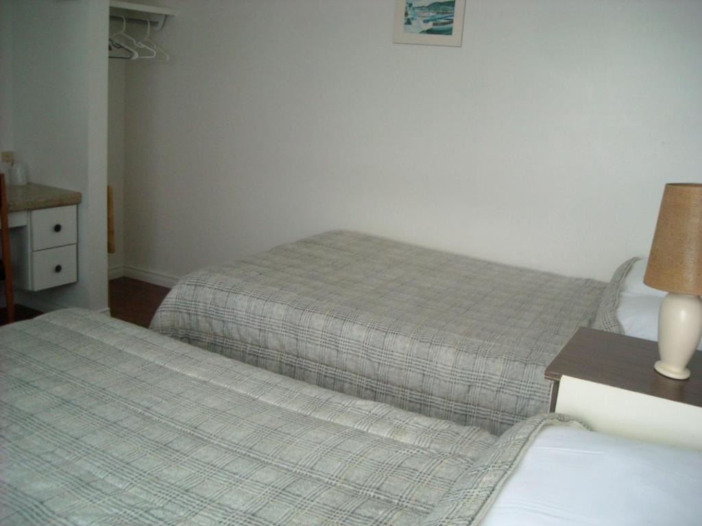 Motel le Noroît L'Anse-au-Griffon Chambre photo
