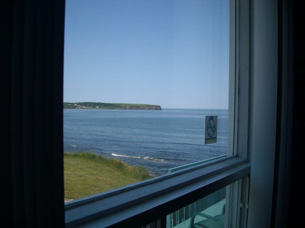 Motel le Noroît L'Anse-au-Griffon Extérieur photo